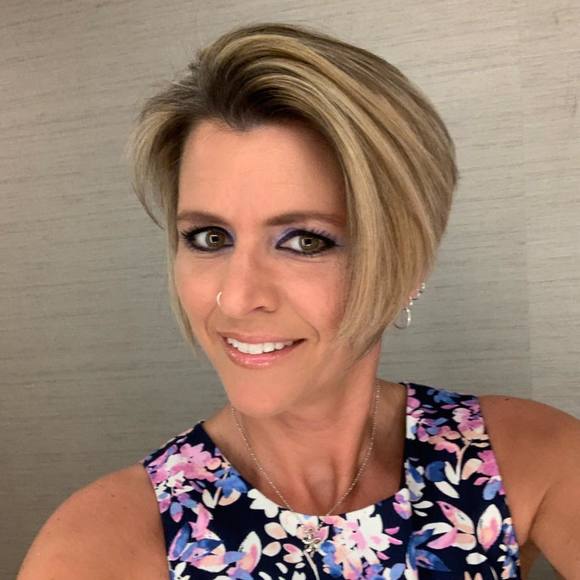 Meet your Posher, Jen - Picture 1 of 1